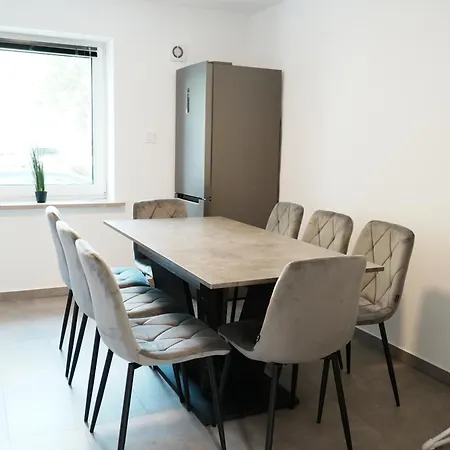 Zentral, Nahe Legoland Und Stadtmitte, Flussblick - Perfekt Fuer Familien, Geschaeftstreffen, Monteure Und Mehr! * Γκούνζμπουργκ
