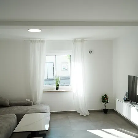 Διαμέρισμα Zentral, Nahe Legoland Und Stadtmitte, Flussblick - Perfekt Fuer Familien, Geschaeftstreffen, Monteure Und Mehr! *
