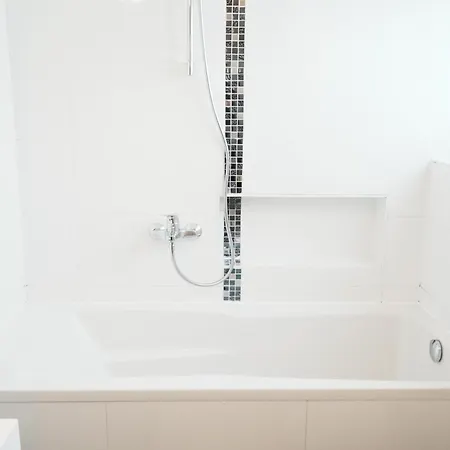 Zentral, Nahe Legoland Und Stadtmitte, Flussblick - Perfekt Fuer Familien, Geschaeftstreffen, Monteure Und Mehr!
